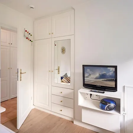 Neeshoern Apartment *